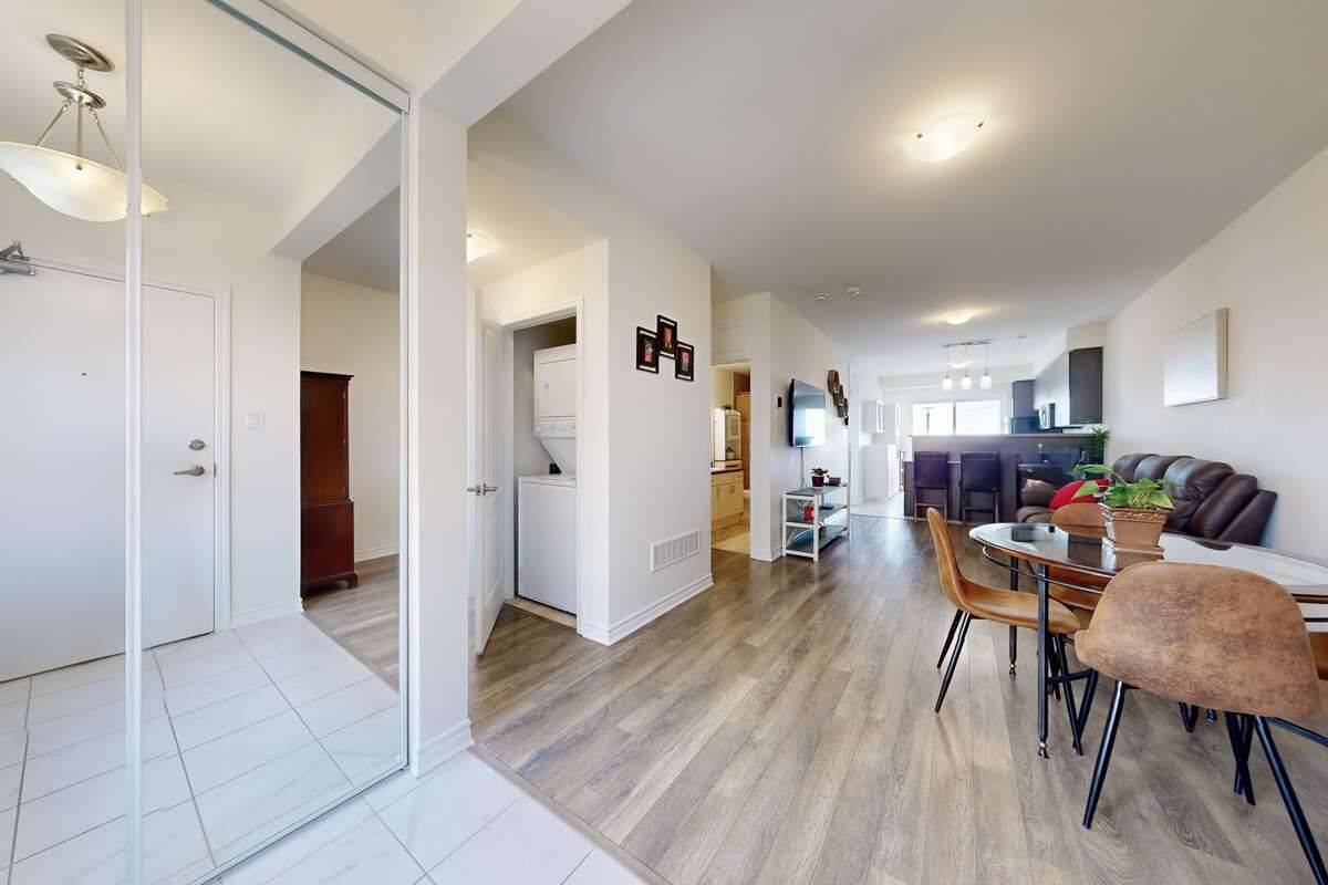 Pickering, ON L1X 0H5,1148 Dragonfly AVE #512