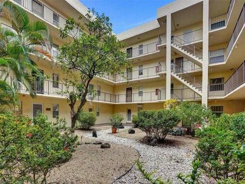2831 Somerset Dr #416, Lauderdale Lakes, FL 33311