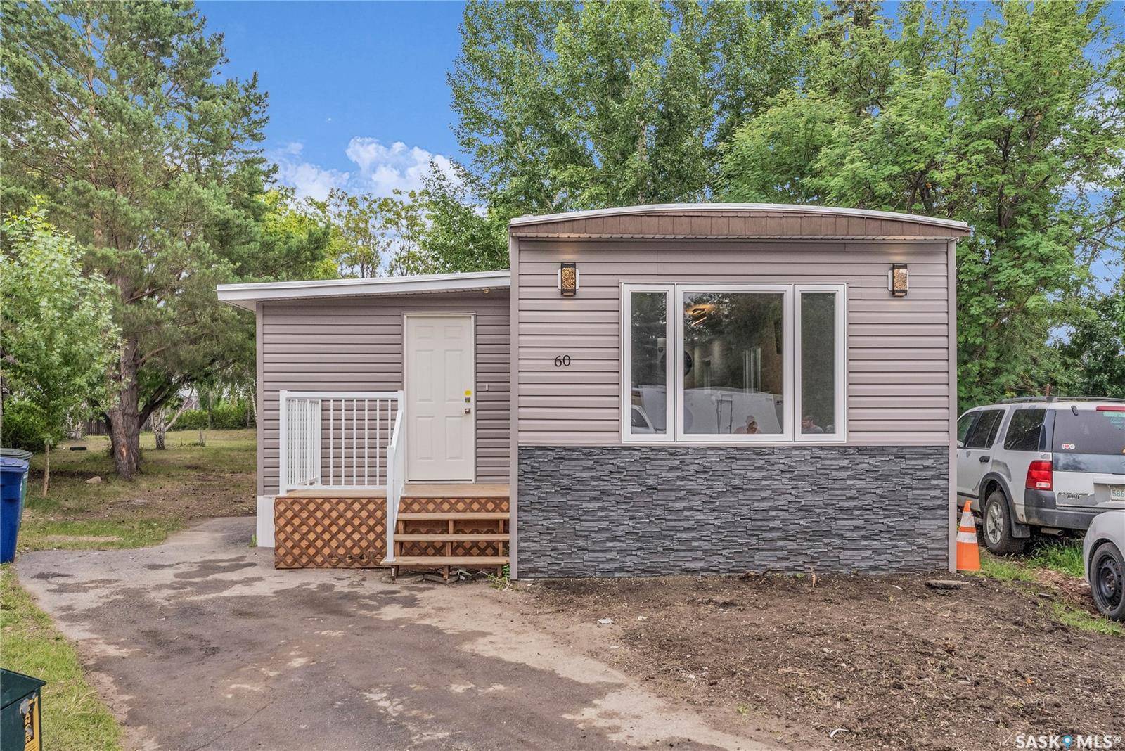 1035 Boychuk DRIVE #60, Saskatoon, SK S7H 5B2