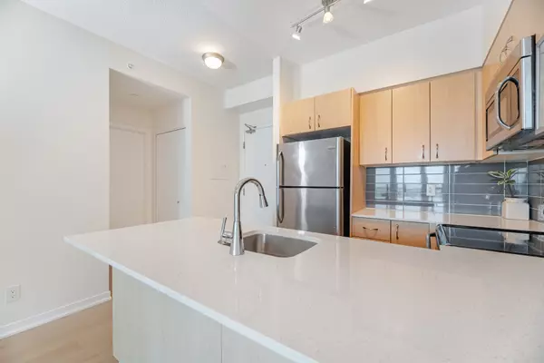 Toronto C01, ON M6K 3R5,150 East Liberty ST #2301