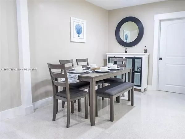 Pompano Beach, FL 33060,461 SE 1st Ave #2