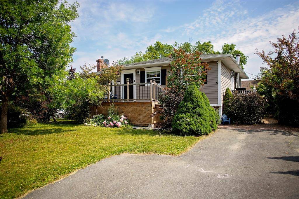 36 Brown Crescent, Gander, NL A1V1R4