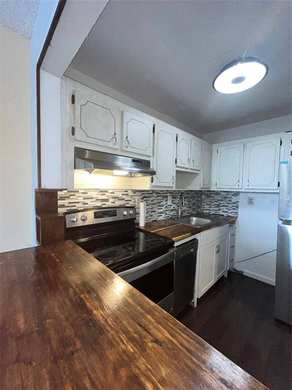 9141 Sunrise Lakes Blvd #115, Sunrise, FL 33322