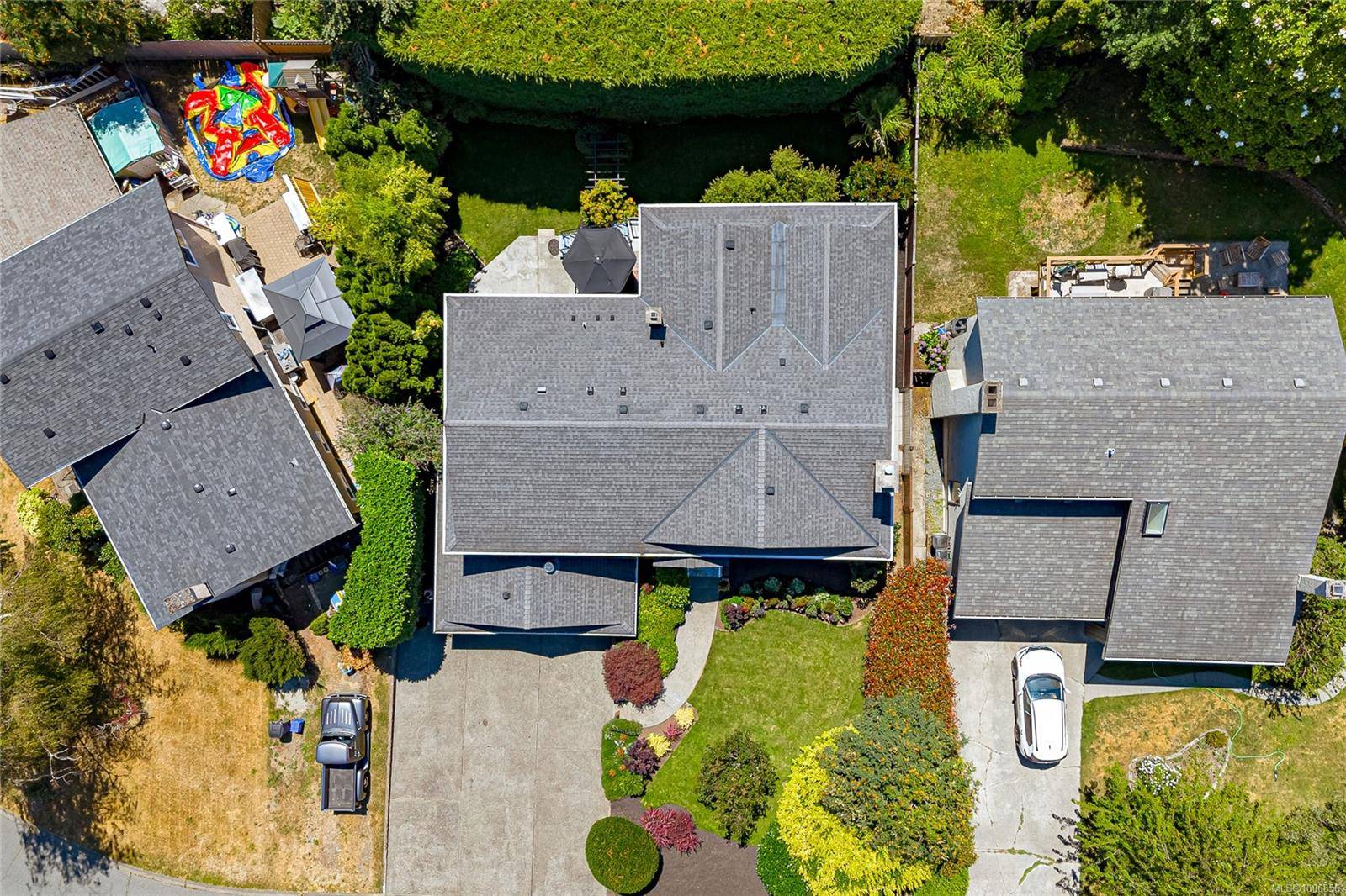 Saanich, BC V8X 4H4,991 Lucas Ave