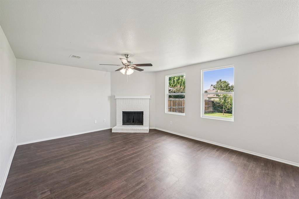 Denton, TX 76210,2825 Desert Drive
