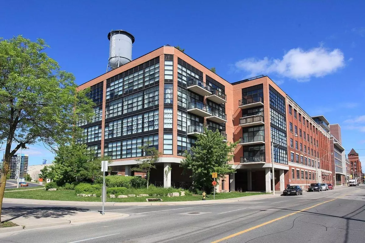 Toronto E01, ON M4M 2E6,68 Broadview AVE #112