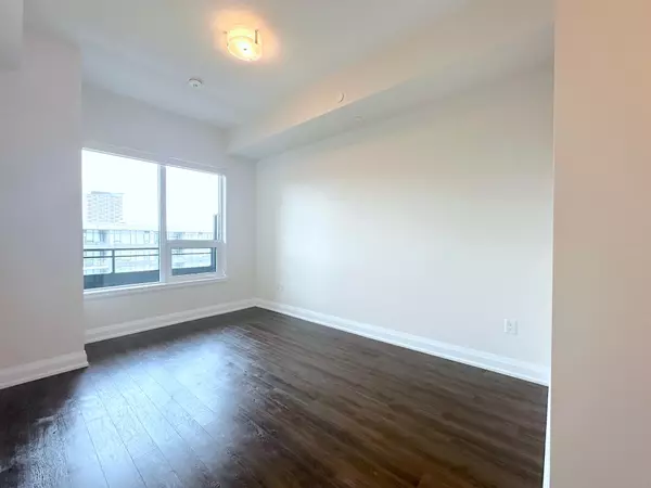Oakville, ON L6H 0N5,2333 Taunton RD #702