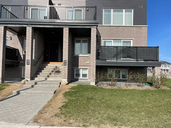 1201 CHAPMAN MILLS DR, Barrhaven, ON K2J 6R5