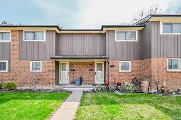 64 FORSTER ST #14, St. Catharines, ON L2N 6T5