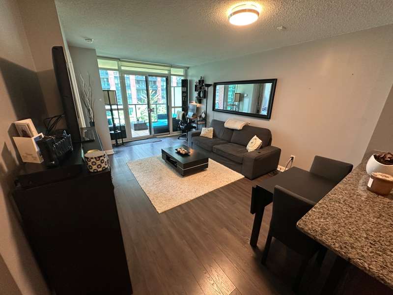 525 Wilson AVE #408, Toronto C06, ON M3H 0A7