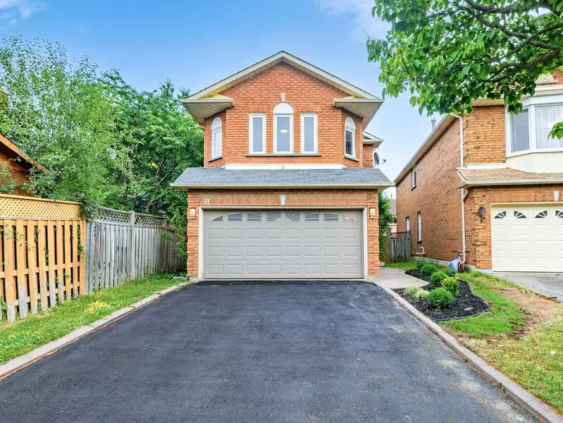 27 Forestside CT, Richmond Hill, ON L4C 9V2