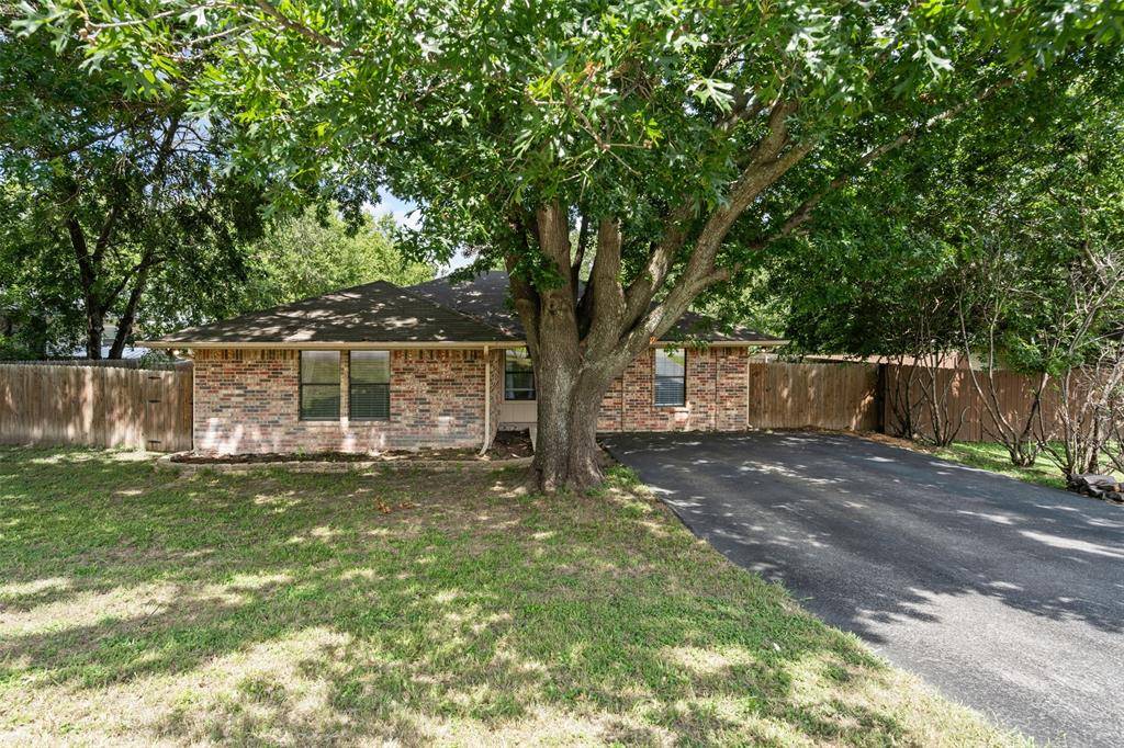 17 Coronado Trail, Weatherford, TX 76087
