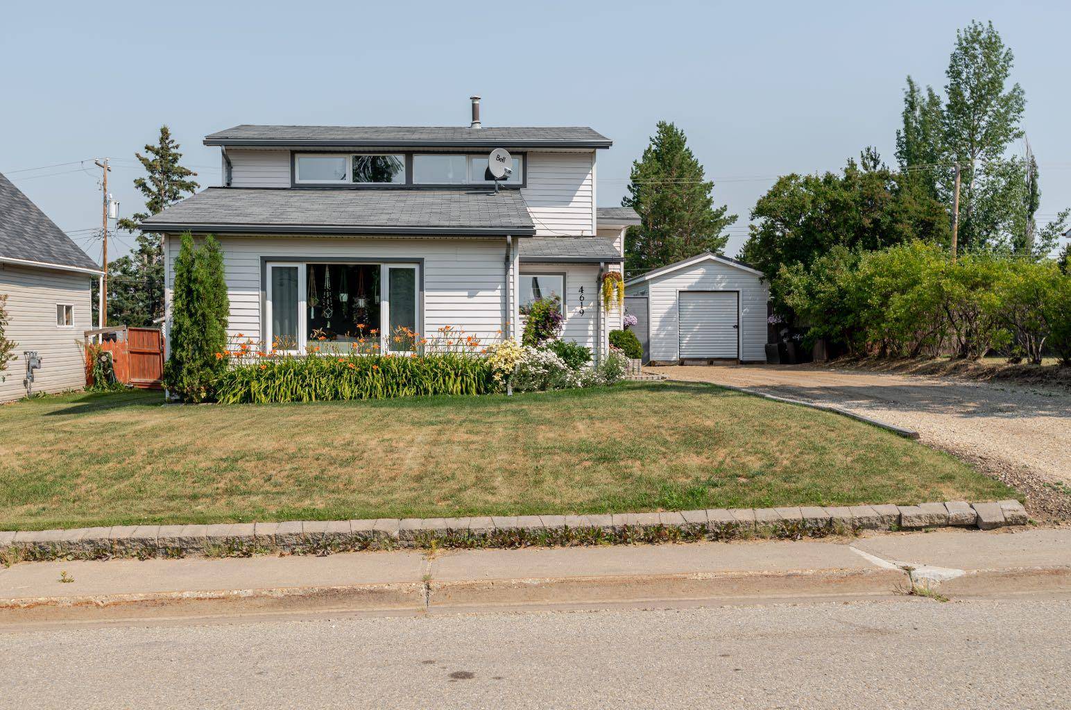 4619 51 AVE, Valleyview, AB T0H 3N0