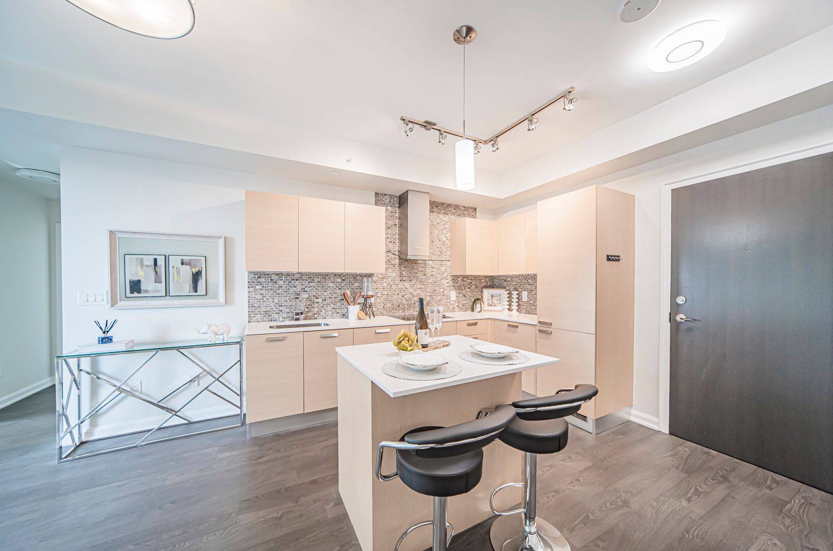 Toronto C07, ON M2N 0H3,9 Bogert AVE #3005
