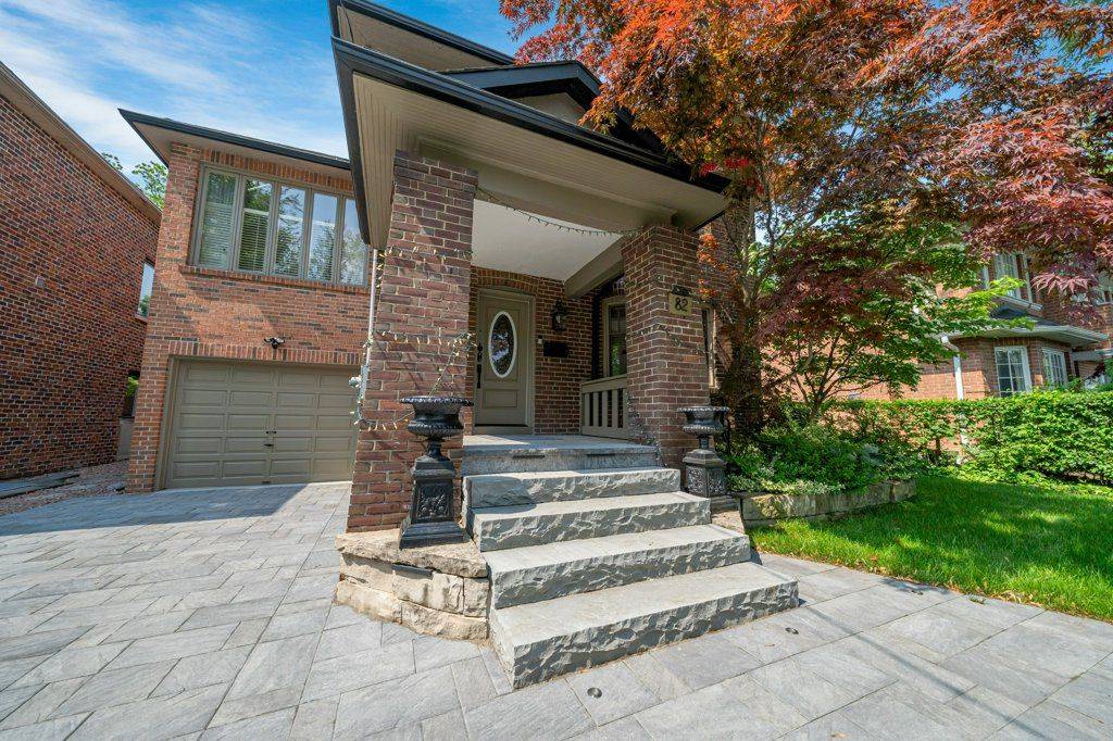 Toronto C04, ON M5M 2J9,82 Brooke AVE