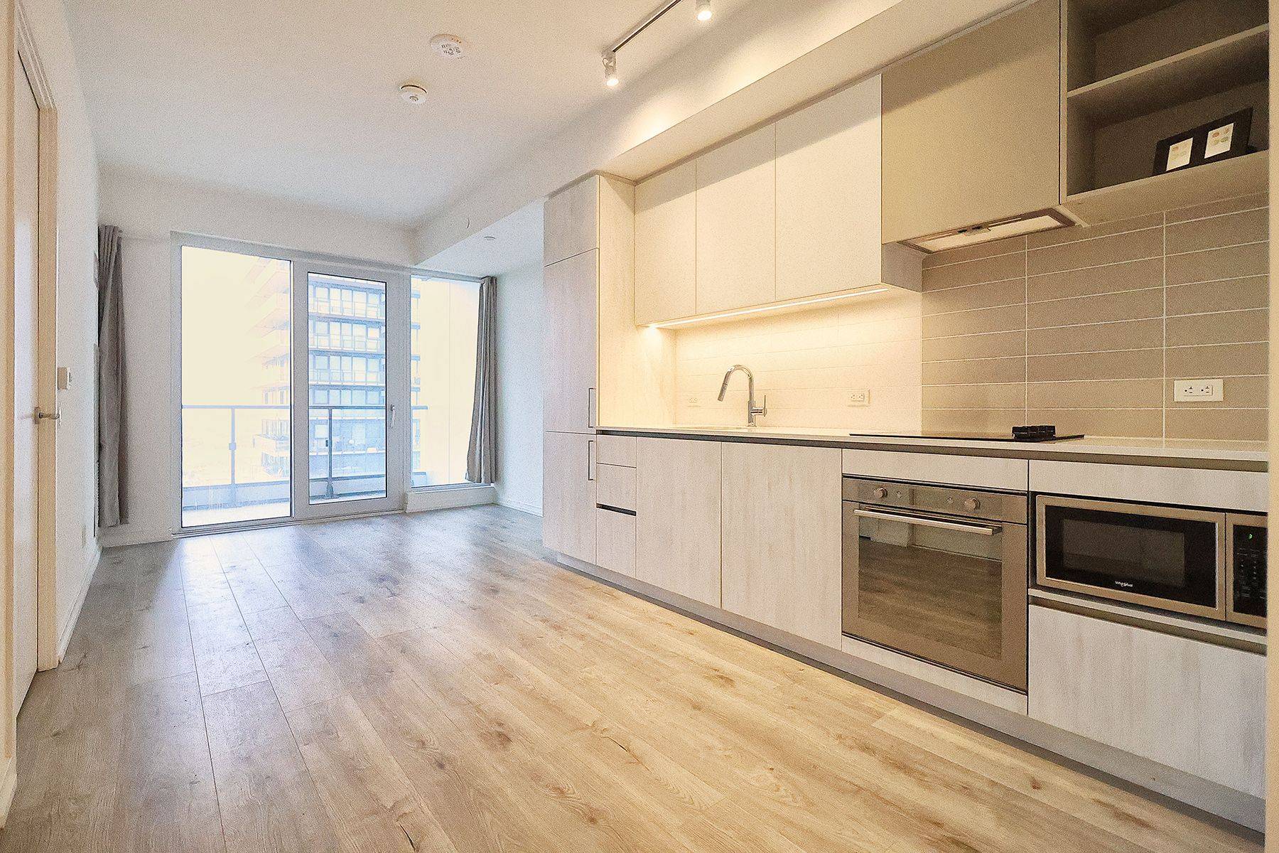 1000 Portage Pkwy #2009, Vaughan, ON L4K 0L1