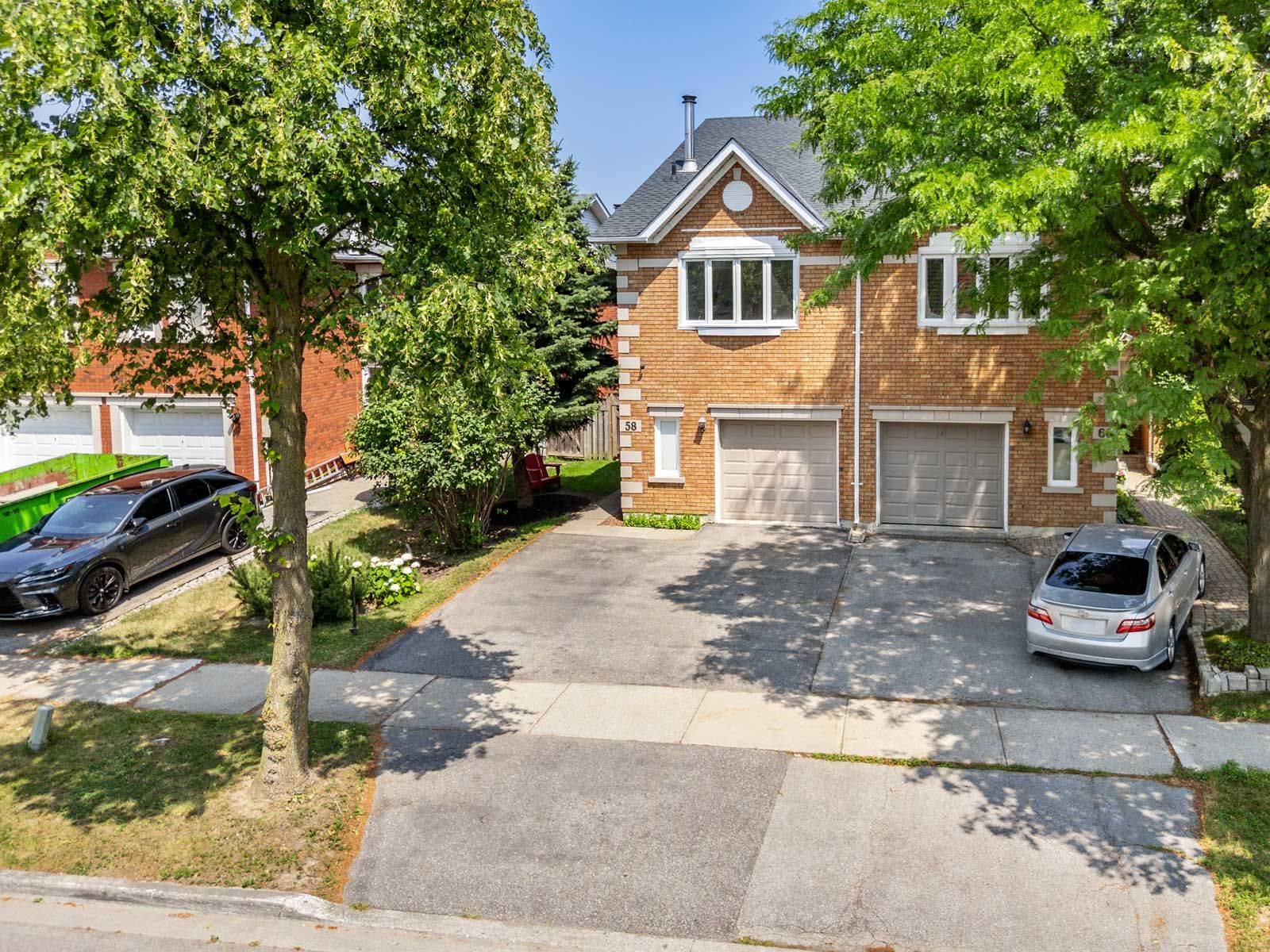 58 Brownstone CIR, Vaughan, ON L4J 7P7
