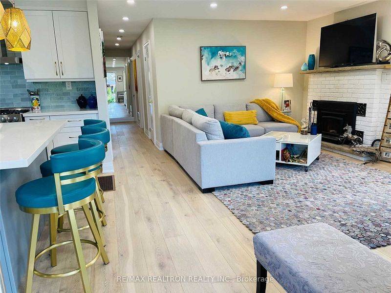 Innisfil, ON L9S 4L2,771 Cedarvale DR
