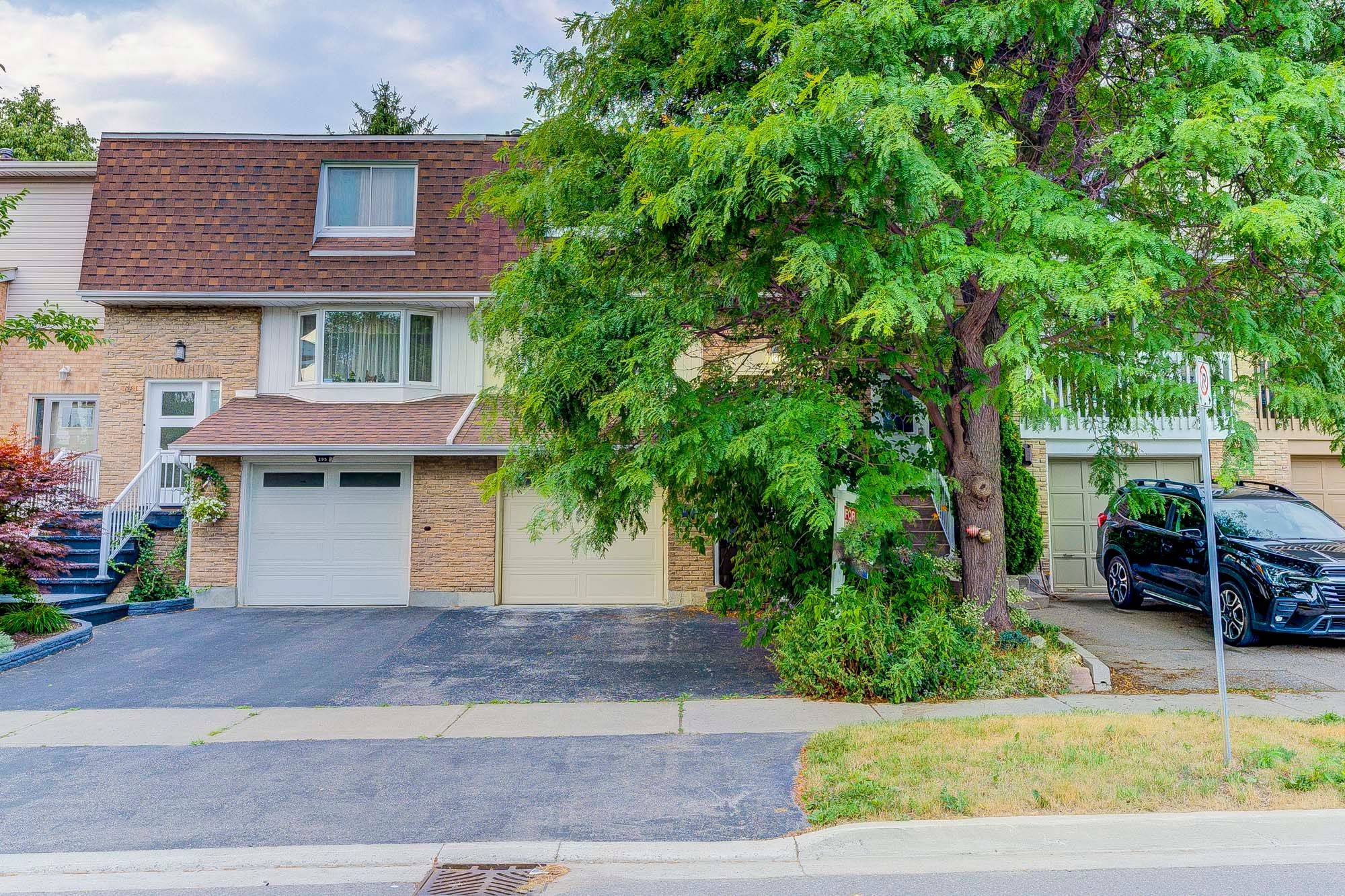 197 Tamarack DR, Markham, ON L3T 4X3