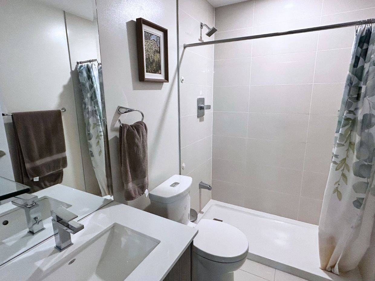 Vaughan, ON L4K 0L7,9075 Jane ST #2107