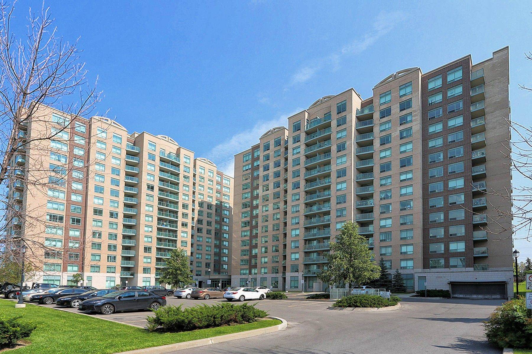 23 Oneida CRES #PH12, Richmond Hill, ON L4B 0A2