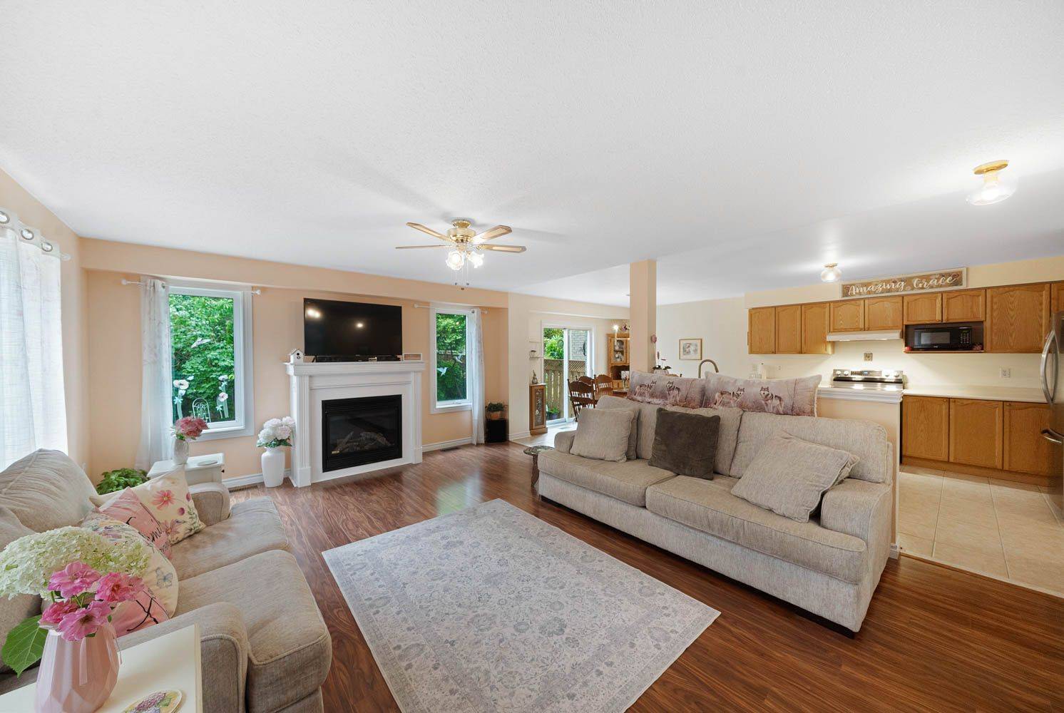 Barrie, ON L4N 0A9,84 Gore DR