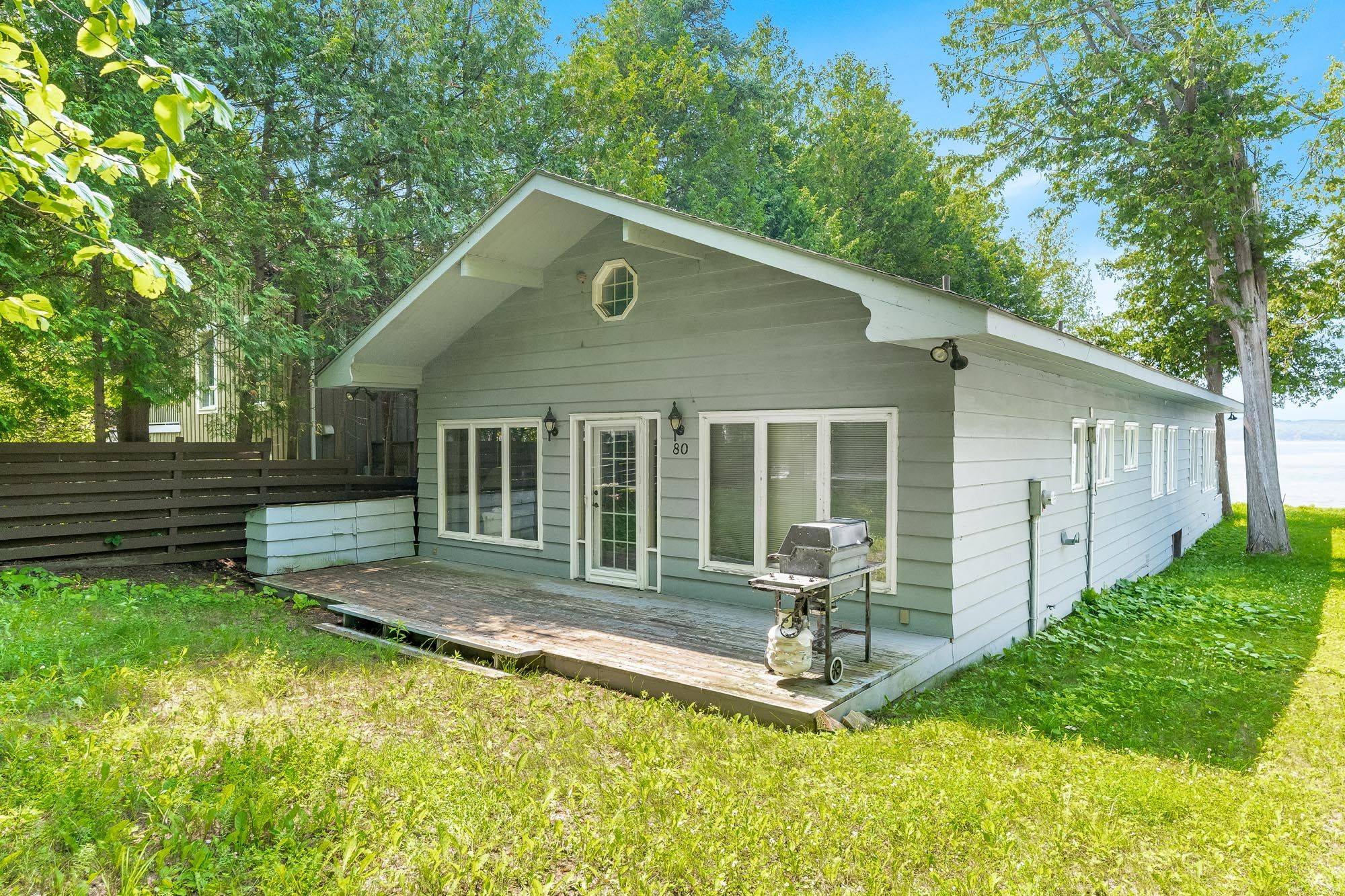 Tiny, ON L9M 0M6,80 East Beach RD