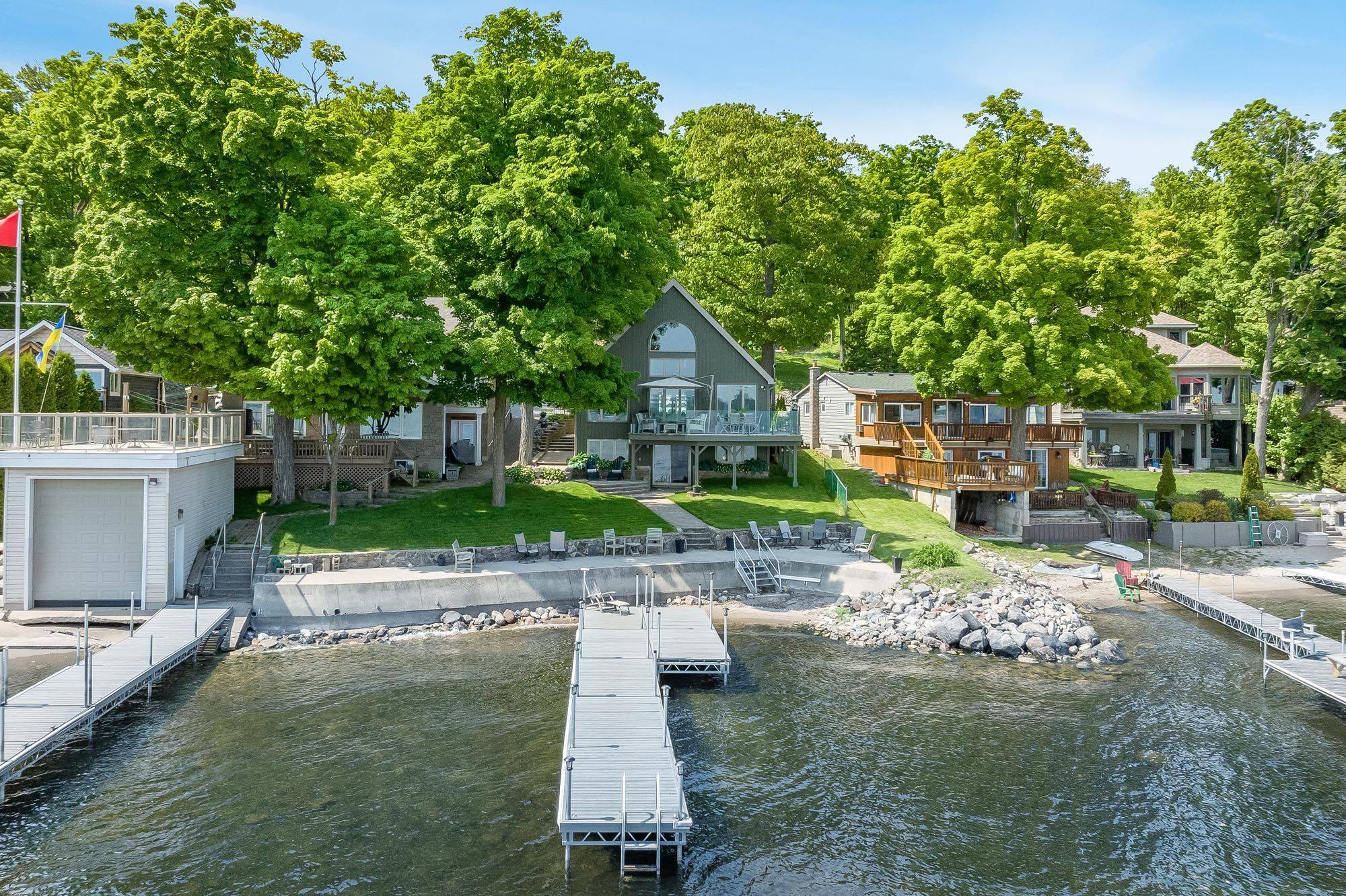 Midland, ON L4R 5H1,431 Mundy's Bay RD