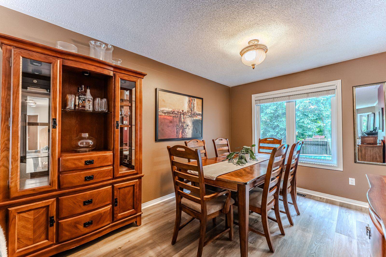 Barrie, ON L4N 7V6,109 Brown ST