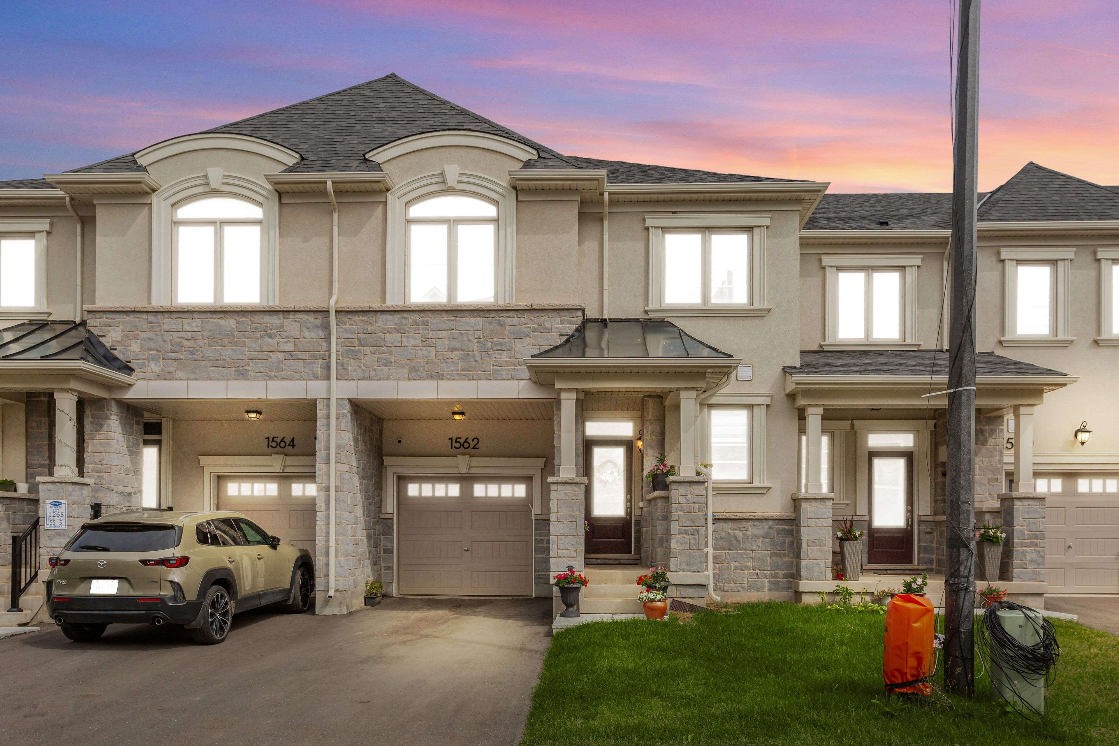 1562 Denison PL, Milton, ON L9E 1Y2