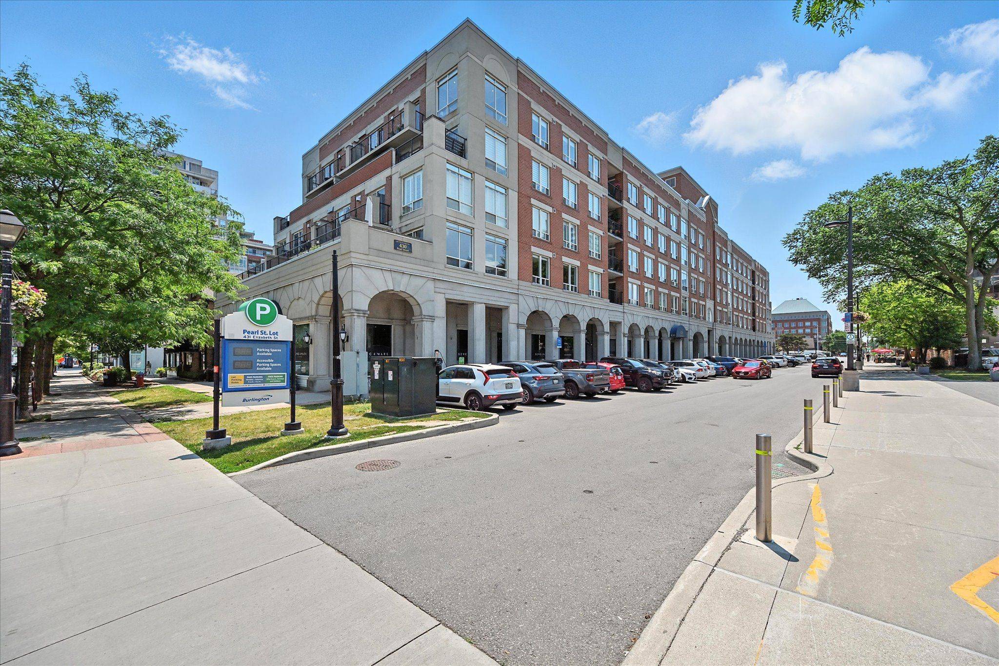 Burlington, ON L7R 4J8,430 Pearl ST #503