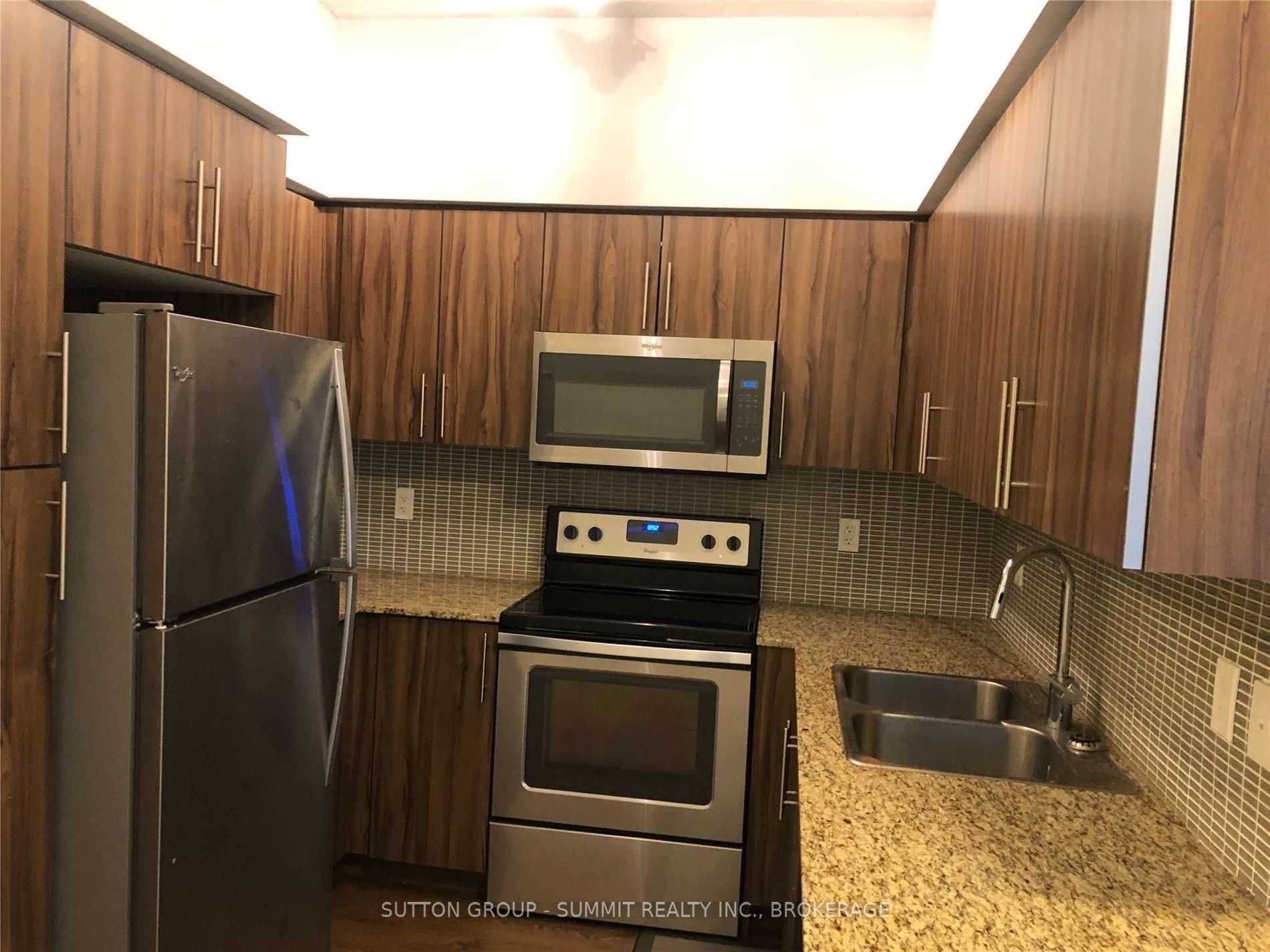 Oakville, ON L6K 0H9,55 Speers RD #209