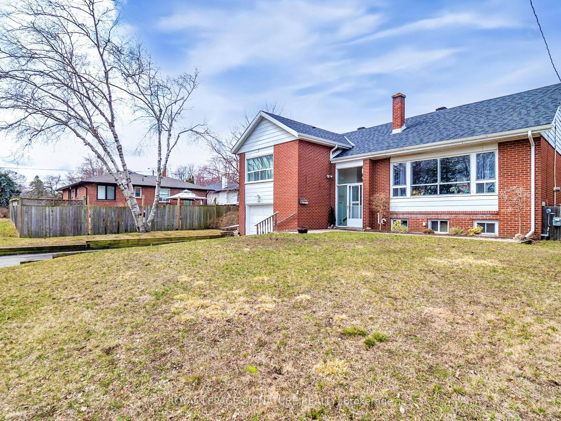 Mississauga, ON L5J 2K7,1821 Christopher RD