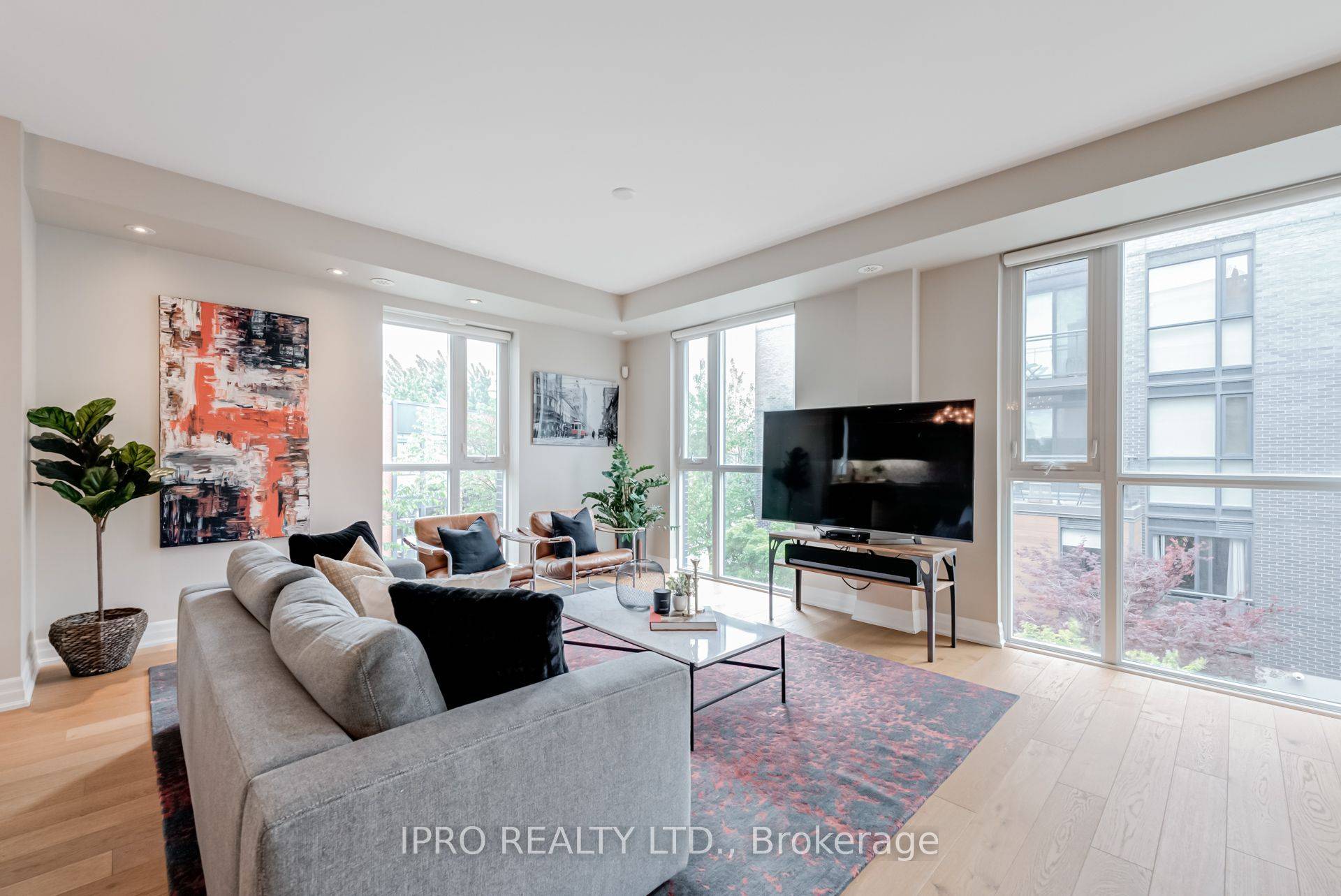 Toronto W02, ON M6P 0A9,15 Sousa Mendes ST #103