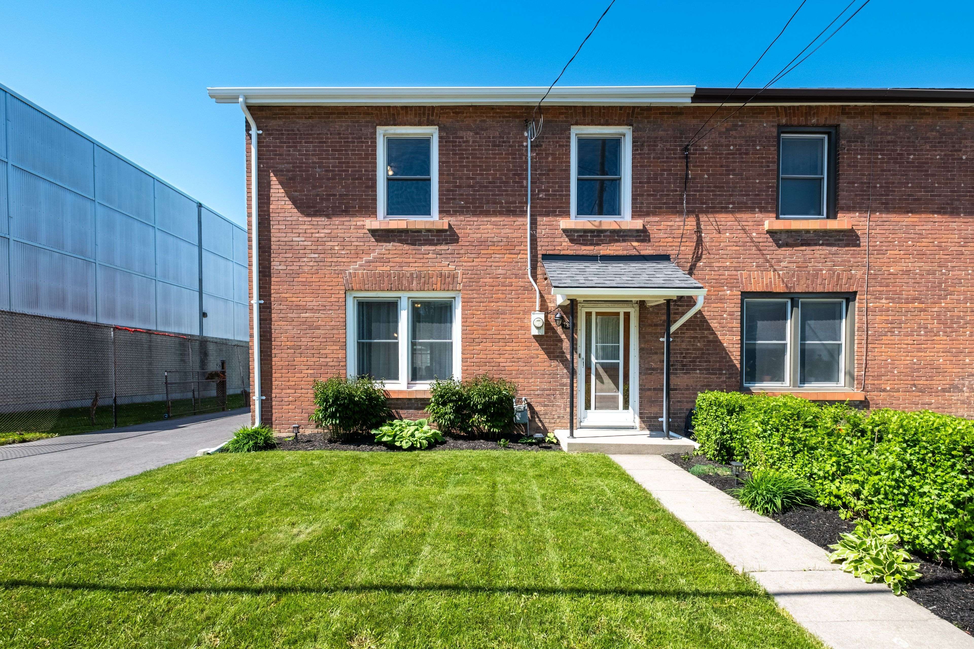 139 Stephen ST, Kingston, ON K7K 2C6