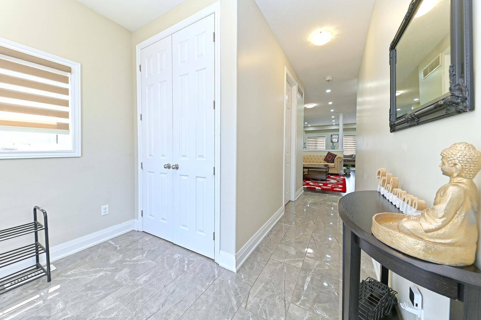 Kitchener, ON N2P 0G7,6 Wildflower ST