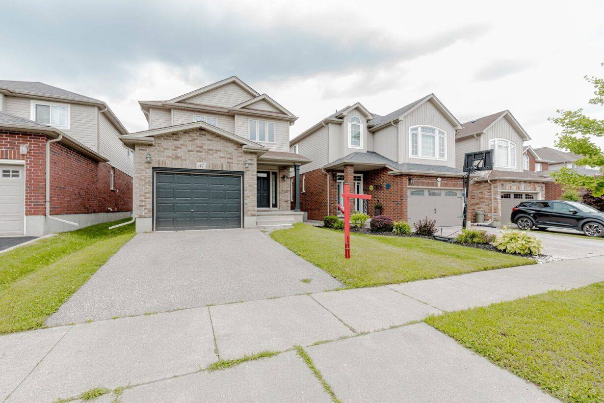 47 Hinrichs CRES, Cambridge, ON N1T 0A8
