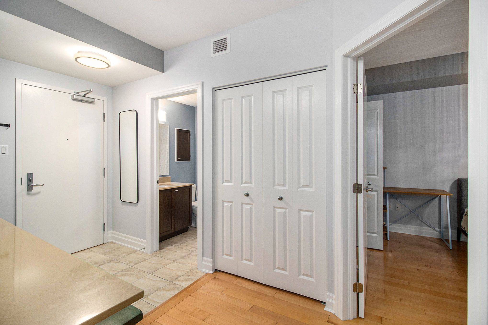 Vanier And Kingsview Park, ON K1L 0A9,90 LANDRY ST #310