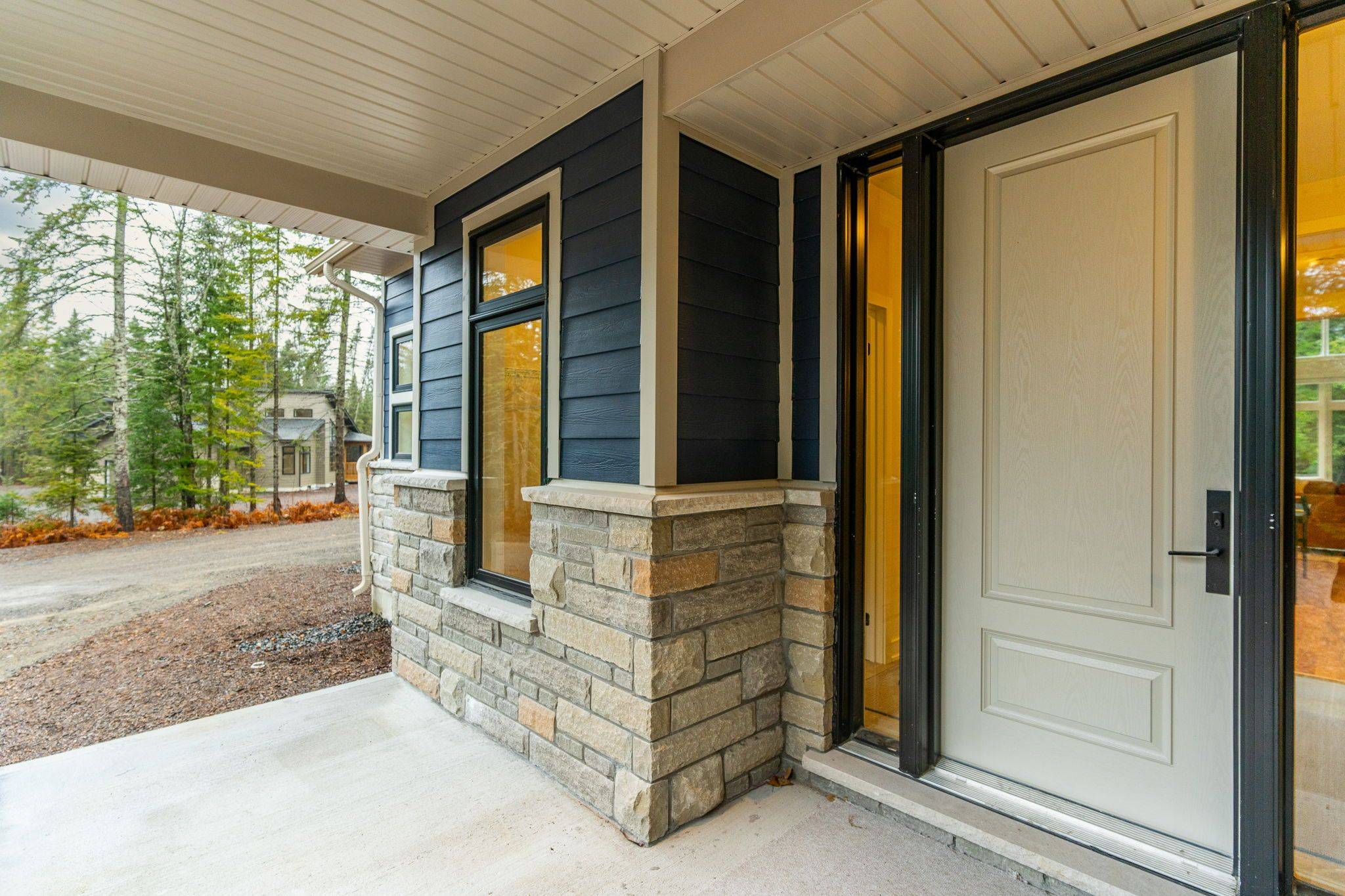 Lake Of Bays, ON P1H 0K1,1049 Greensview DR