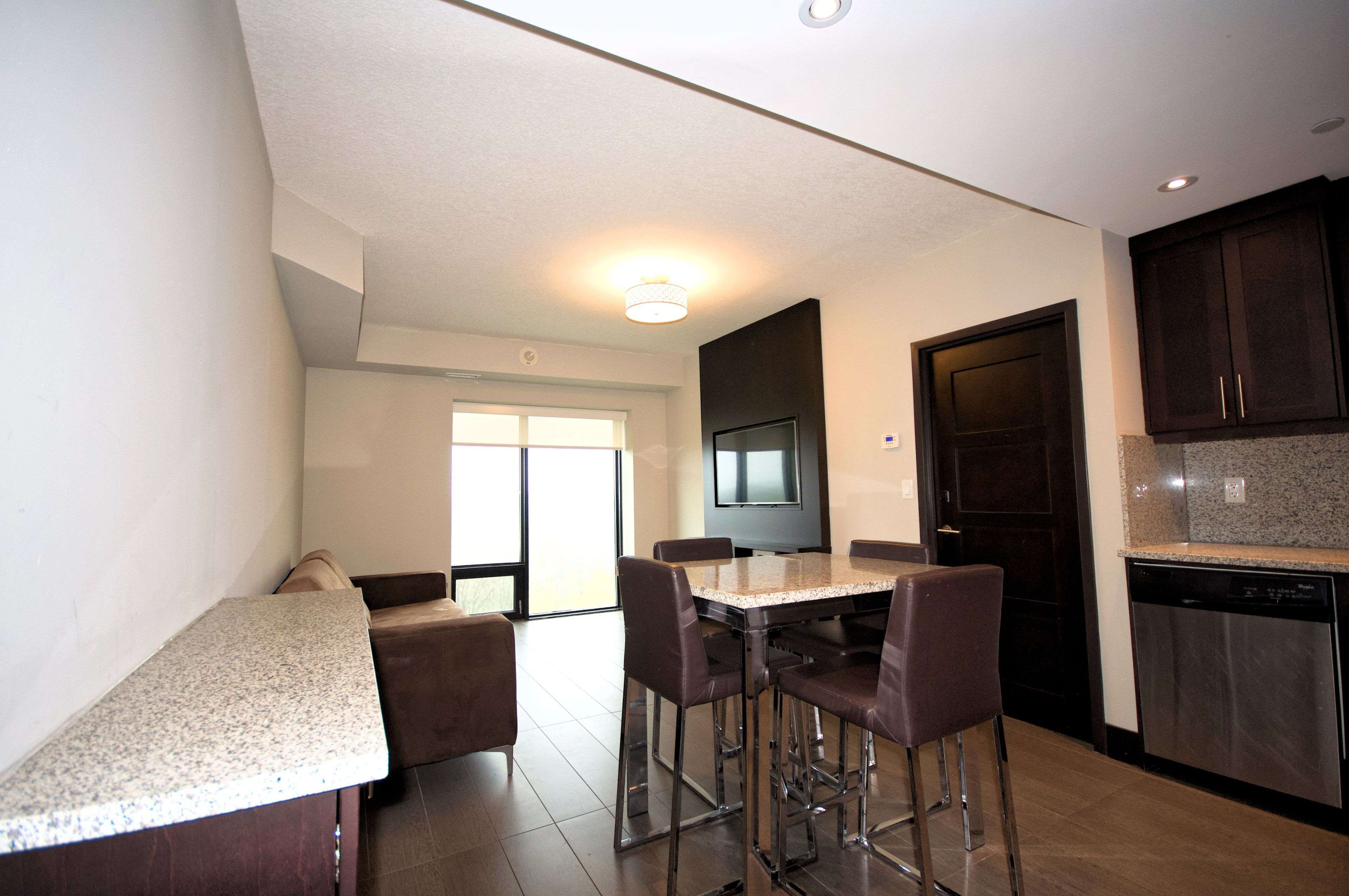 London East, ON N6A 0C1,1235 Richmond ST #1503