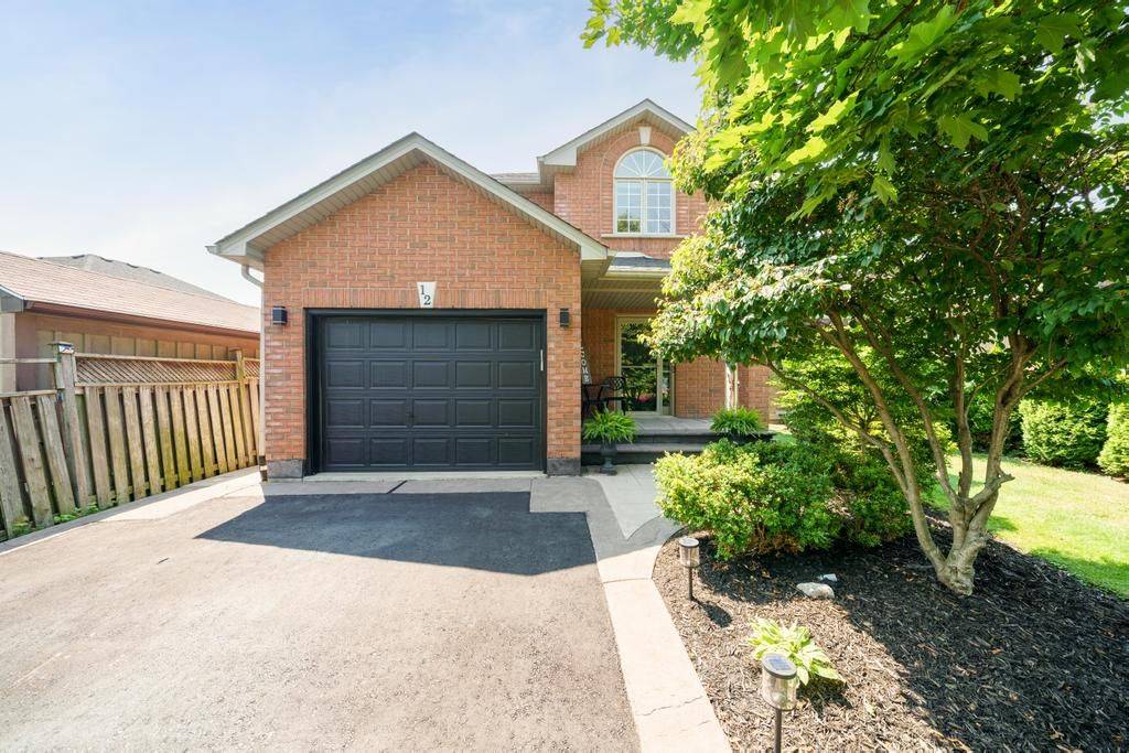 Hamilton, ON L9G 4Y5,12 Valridge CT