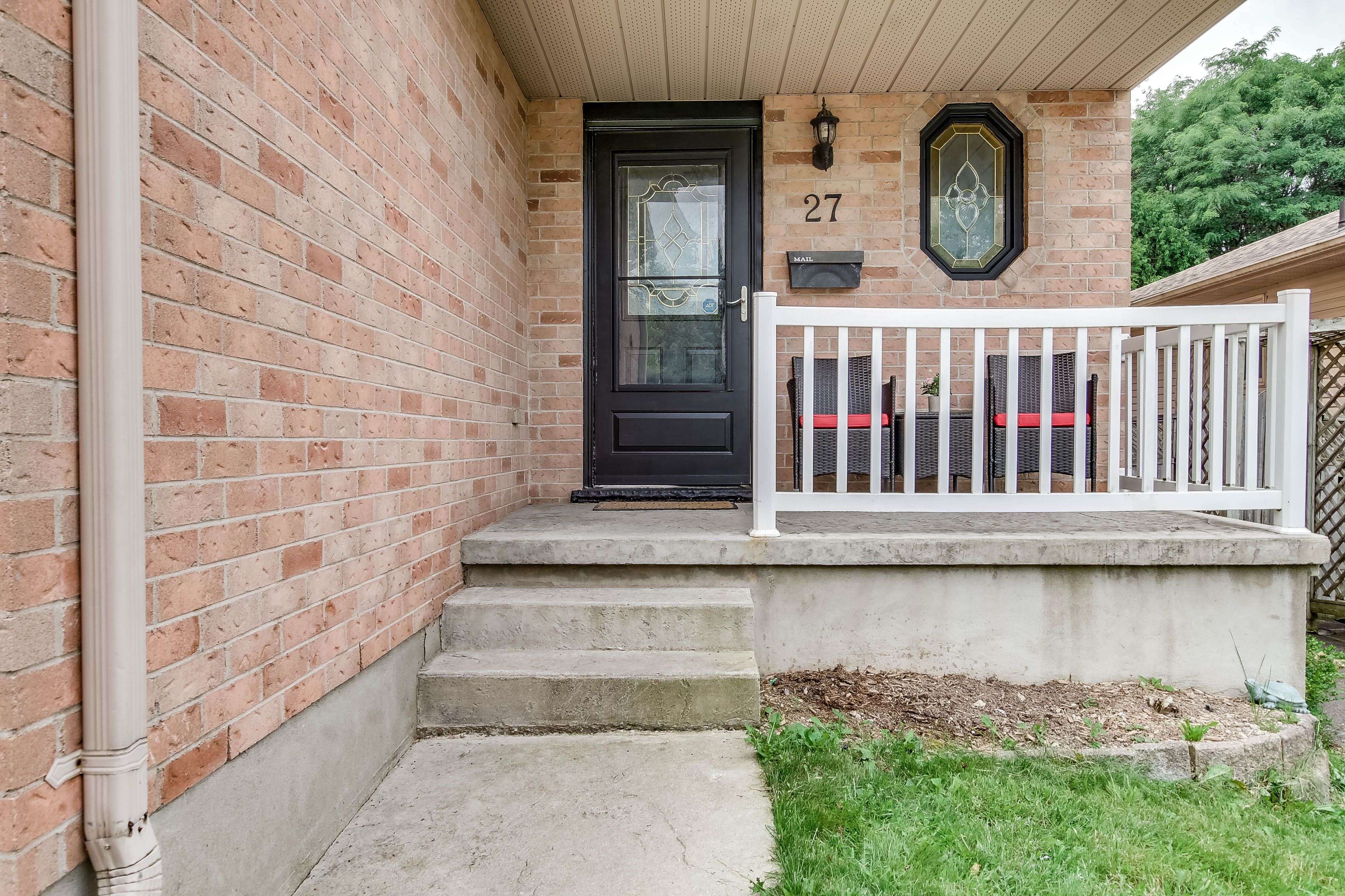 London South, ON N5Z 5A3,27 Gerald CRES