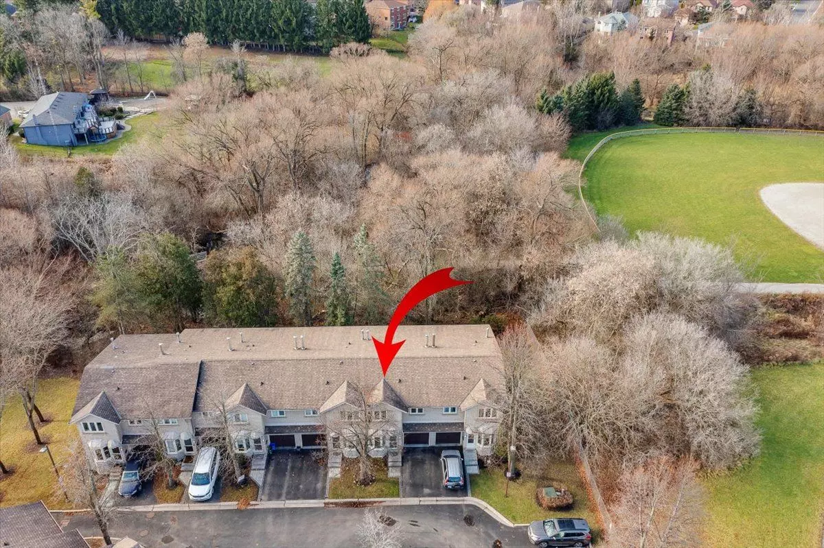 Aurora, ON L4G 6G4,35 Anderson PL