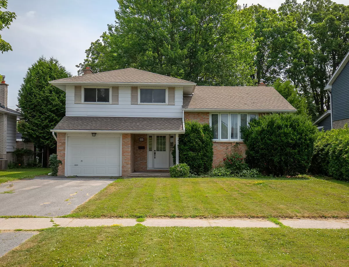 Kingston, ON K7M 4T9,296 Olympus AVE