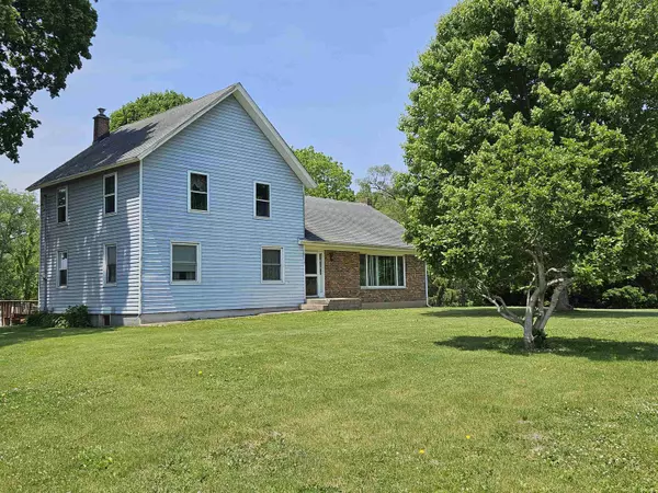 18520 CALEDONIA Road, Caledonia, IL 61011