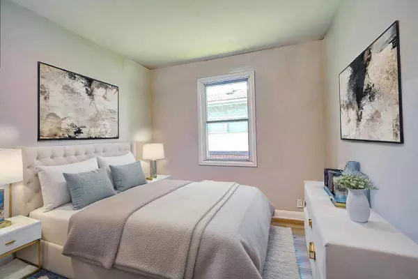 Calgary, AB T2V 0N5,825 68 AVE Southwest