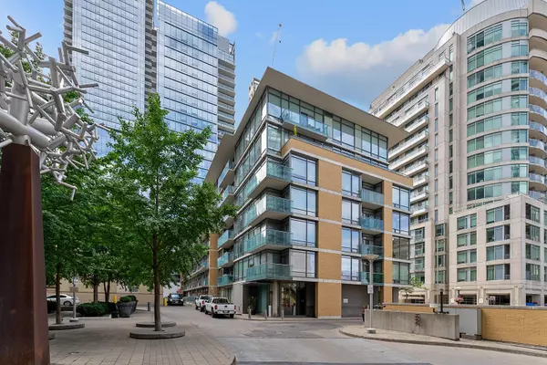 21 Scollard ST #209, Toronto C02, ON M5R 1G1