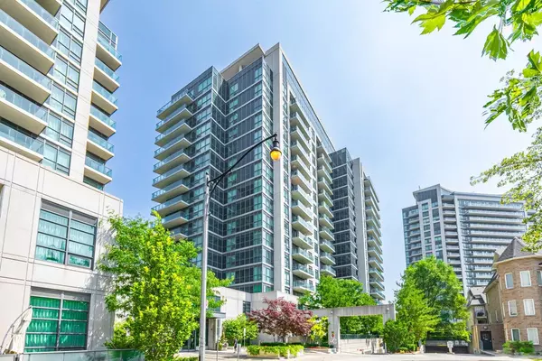 35 Brian Peck CRES #803, Toronto C11, ON M4G 0A5