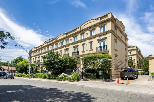 80 Carr ST #TH15, Toronto C01, ON M5T 1B7