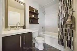Toronto C01, ON M5V 3W5,90 Stadium RD #619